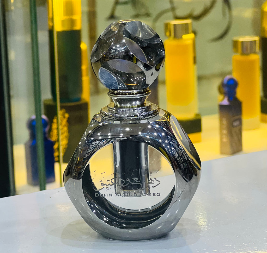 عطر دهن العود عتيق الشرقية