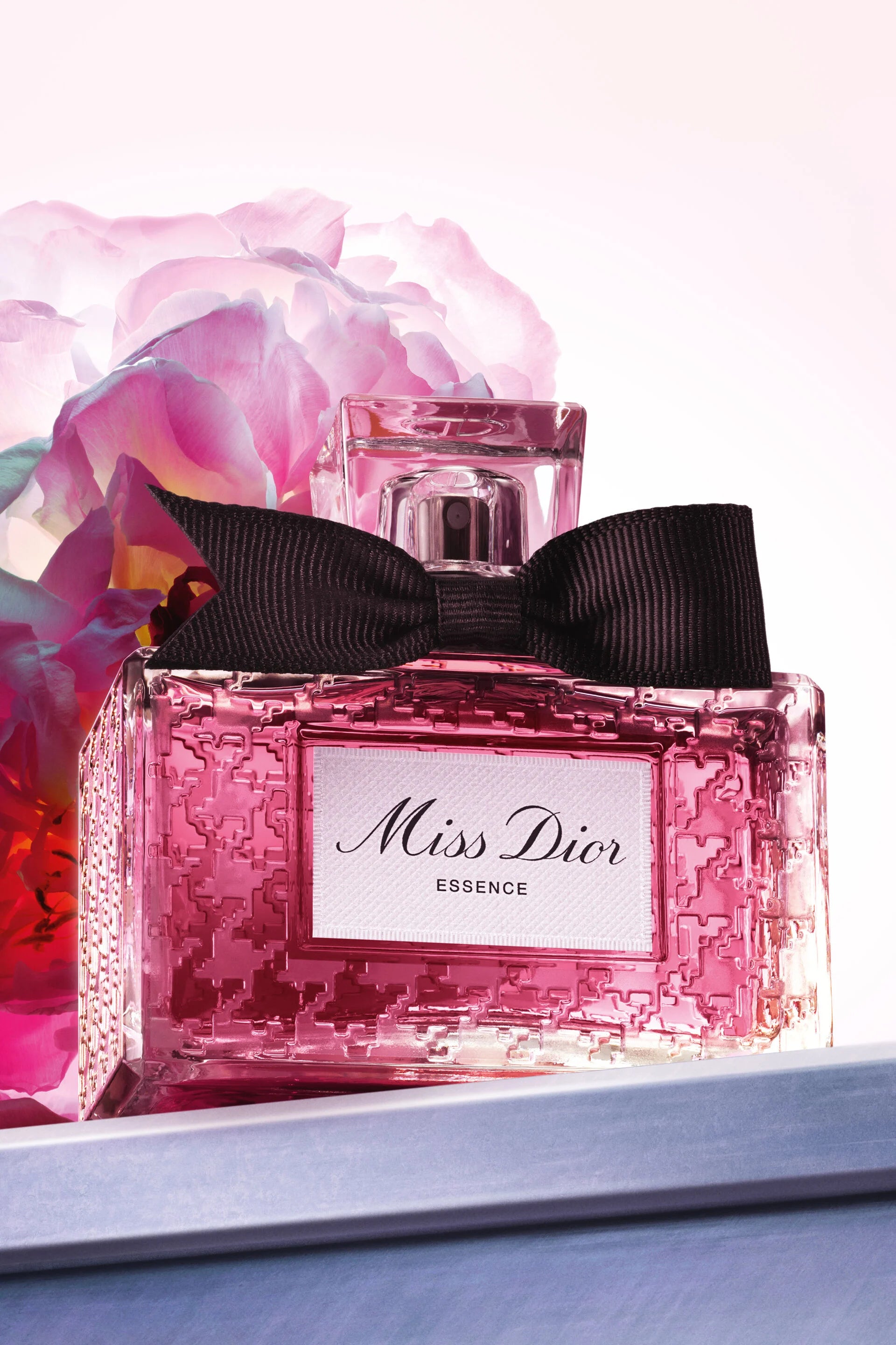 عطر ميس ديور إيسنس