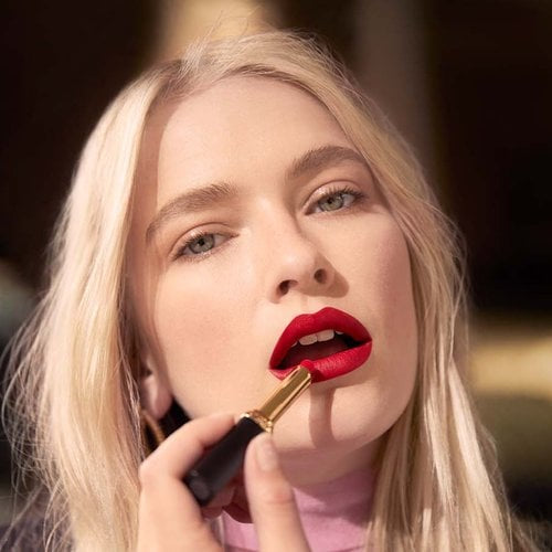 أحمر الشفاه المخملي المطفي لوريال باريس - 16H Volumizing Matte، درجة 339