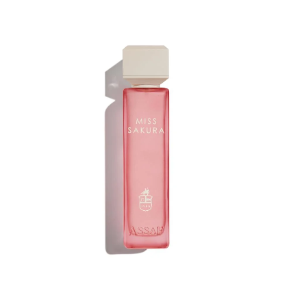 عطر مس ساكورا عساف
